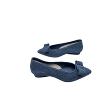 Upload the image to the Gallery viewer, Ballerine in denim
